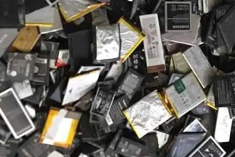 金寨全军乡收废旧UPS蓄电池✔收废旧锂电池✔废铅酸电池多少钱一斤回收